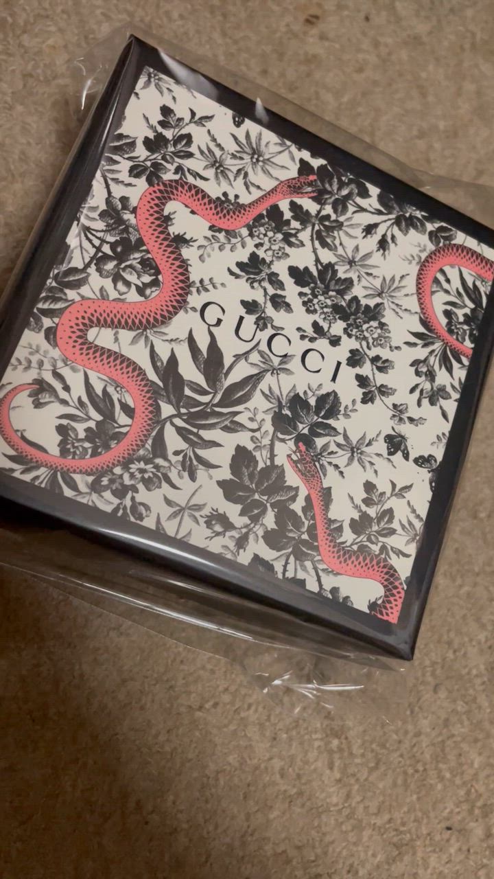 GUCCI グッチ ネックレス メンズ レディース クロス モチーフ