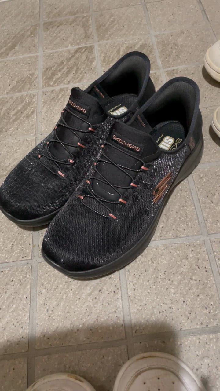 SKECHERS スケッチャーズ スリップインズ スリッポン スニーカー