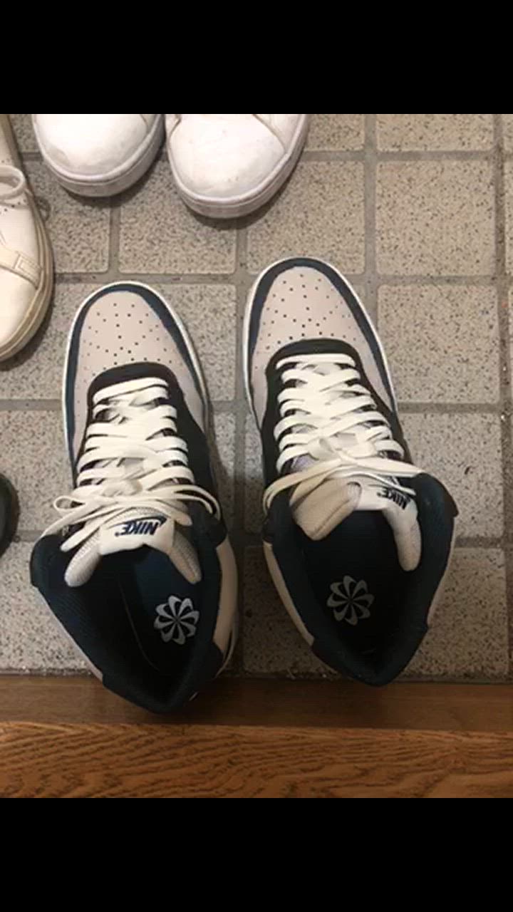 NIKE スニーカー ナイキ COURT VISION MID NN コート ビジョン
