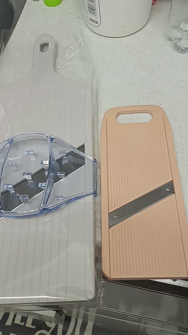全体のレビュー動画のサムネイル | 0
