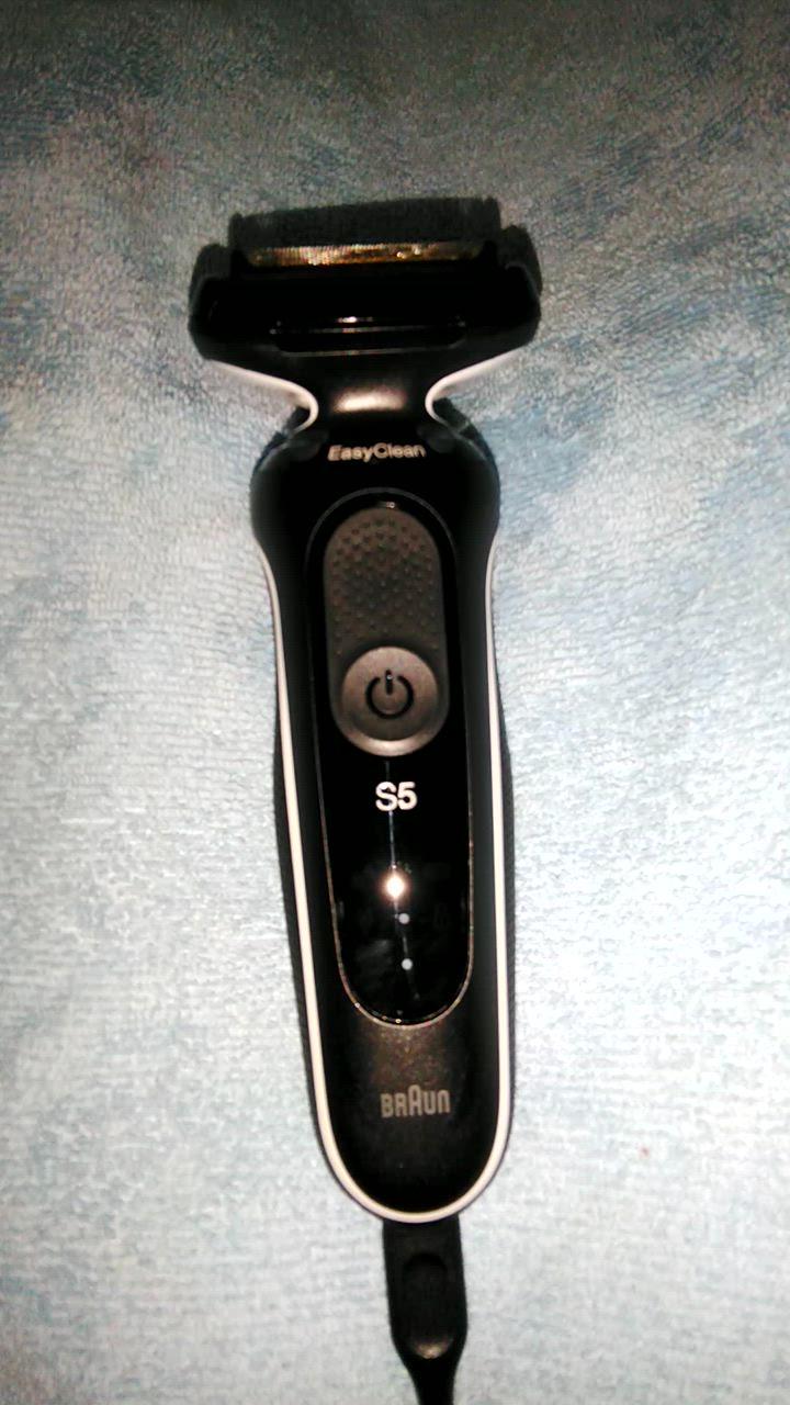 新品 BRAUN 密着シリーズ5 充電式シェーバー 51-W1200s シリーズ5 充電式シェーバー 5 51-W1200s