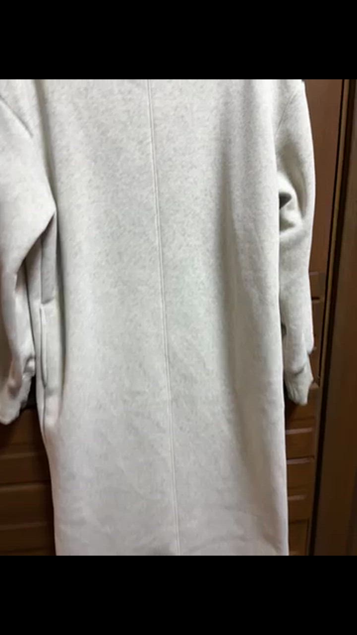 【専用】suria スリア トレーナー ワンピース 裏起毛 きなり グレー 専用】suria スリア トレーナー ワンピース 裏起毛 きなり