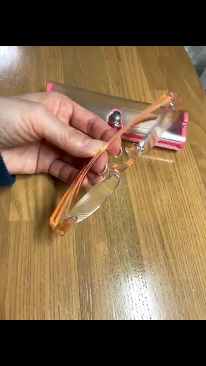 全体のレビュー動画のサムネイル | 2