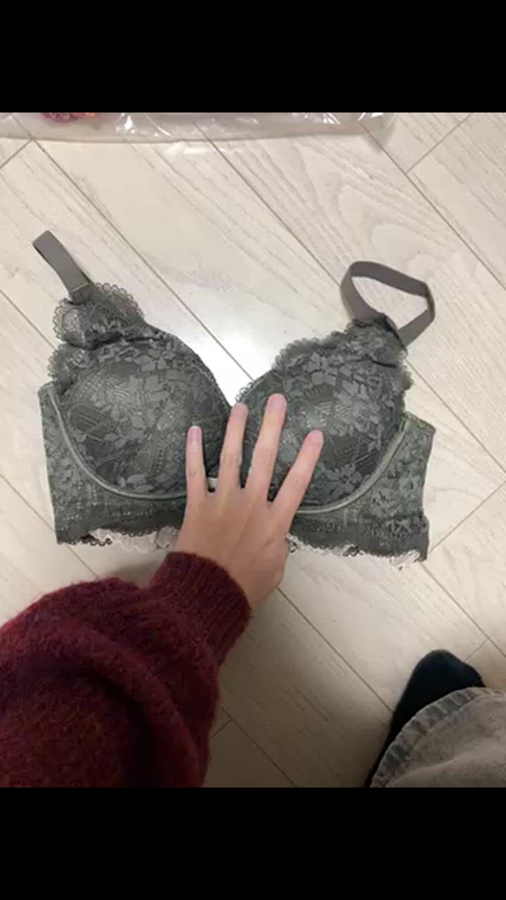 1件目のレビュー動画のサムネイル | 0