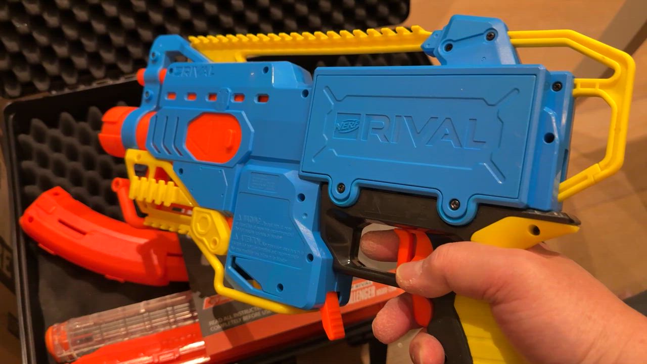 ナーフ　ライバル　チャレンジャーMXXIV-1200 CHALLENGER Amazon.com: Nerf Rival Challenger MXXIV-1200 Motorized