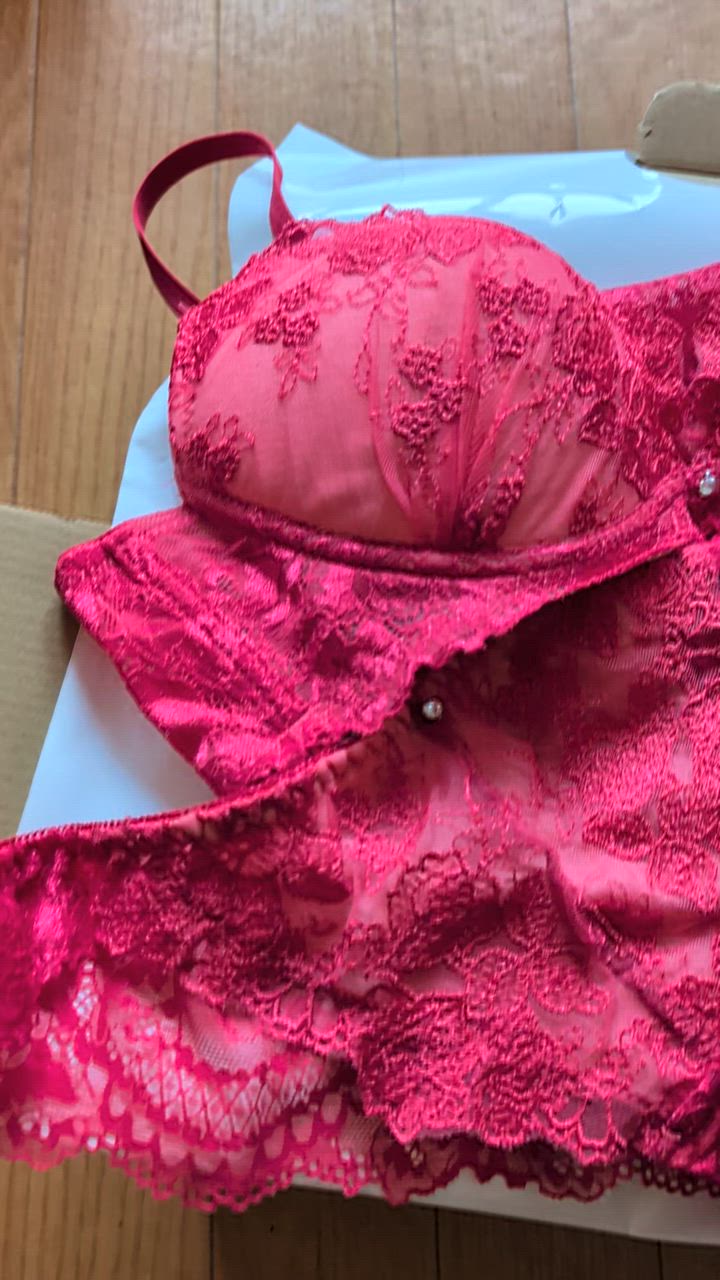 全体のレビュー動画のサムネイル | 1