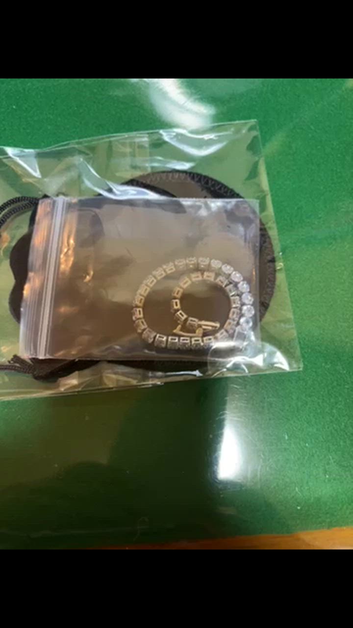 全体のレビュー動画のサムネイル | 1