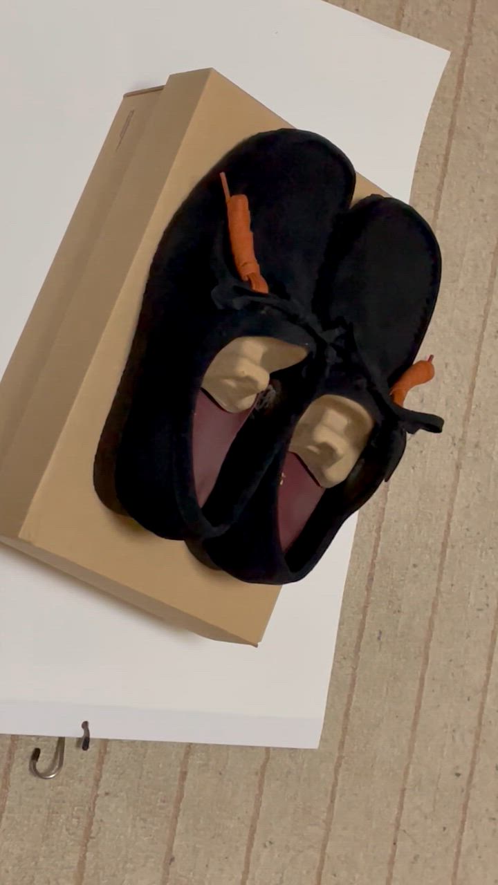 美品　クラークス　ワラビー　CLARKS ORIGINALS 黒 23cm Clarks Originals クラークス モカシン 26179251 WallabeeGTX