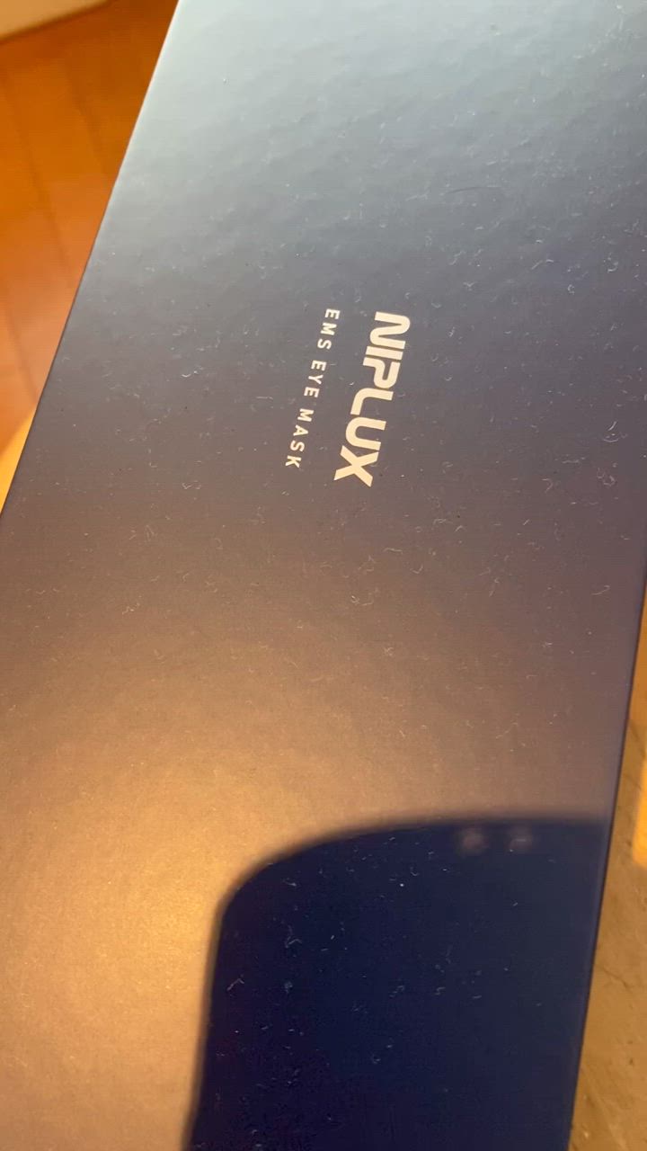 NIPLUX EMSホットアイマスク 充電式 アイマッサージャー EMS EYE NIPLUX EMSホットアイマスク 充電式 アイマッサージャー EMS EYE