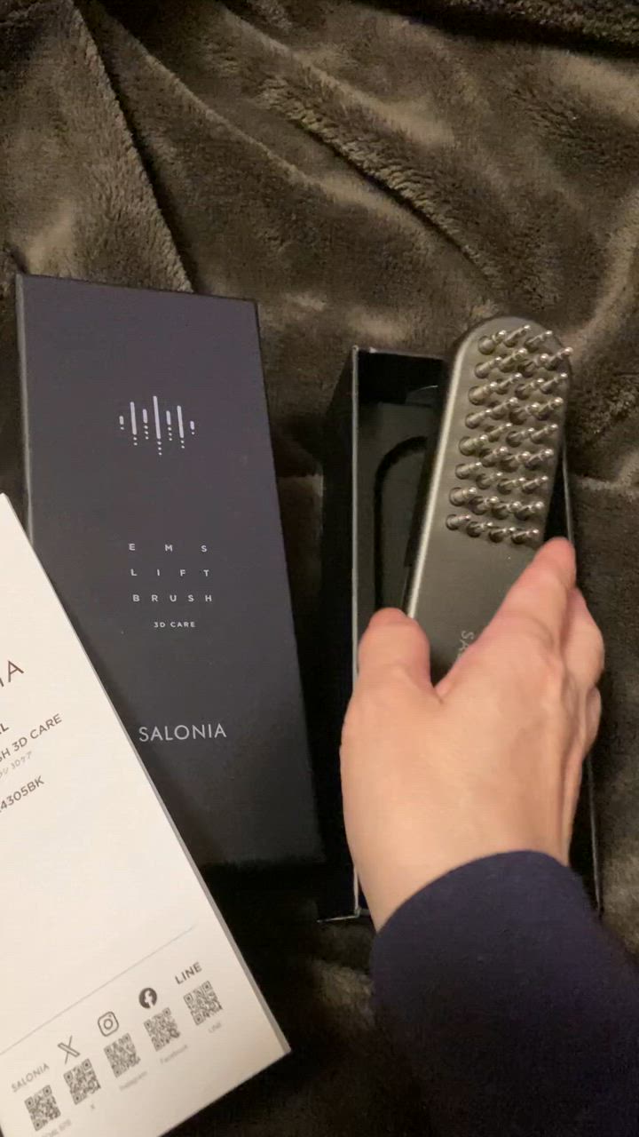 SALONIA 美顔器 ブラシ EMS リフトブラシ 3Dケア 頭皮 頭筋 ハリ