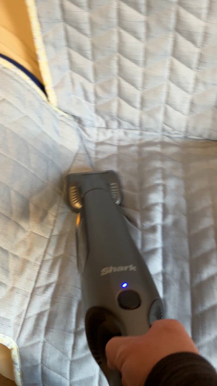 Shark シャーク 充電式 サイクロンハンディクリーナー CH951J