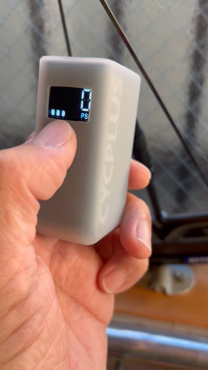 即納】CYCPLUS TINYPUMP CUBE AS2PRO ブラック 空気圧計付き