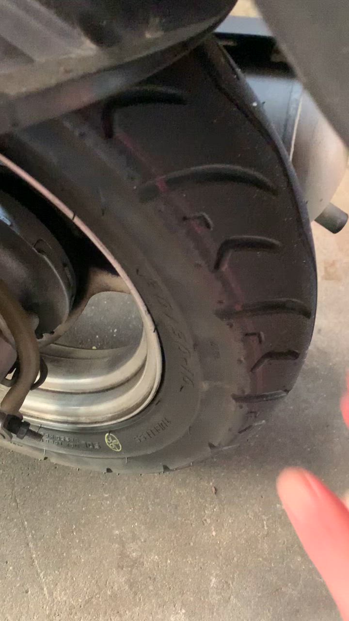 爆買 バイクタイヤ タイヤ 90/90-10 T/L BT-6023 チューブレス