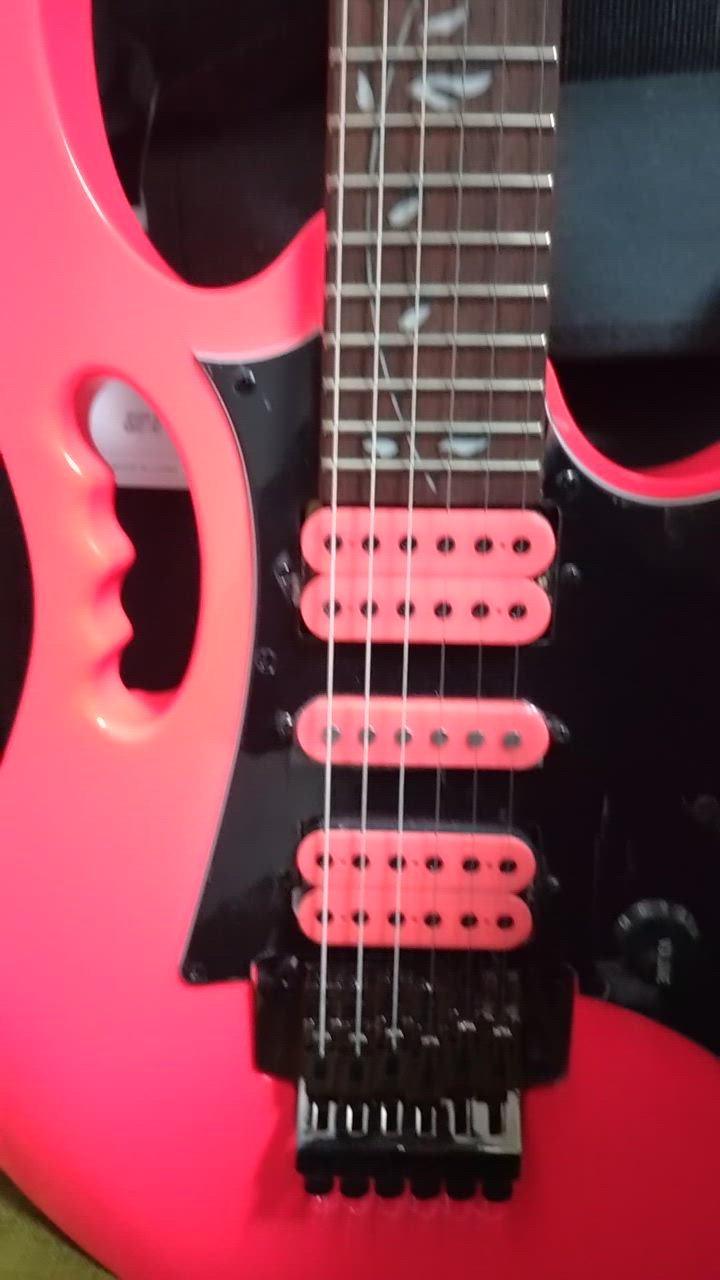 美品　Ibanez セミアコースティックギター ピンク 値上げ前 最終在庫】 Ibanez JEMJRSP-PK PINK エレキギター