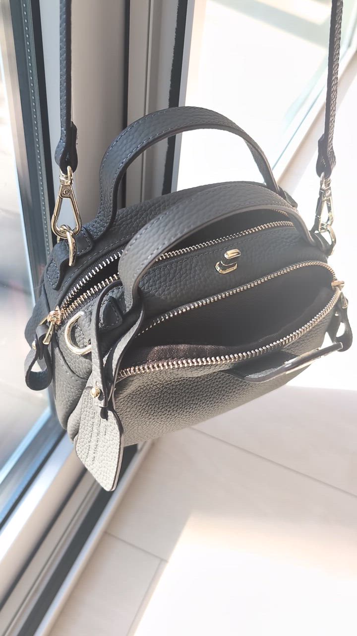 全体のレビュー動画のサムネイル | 0