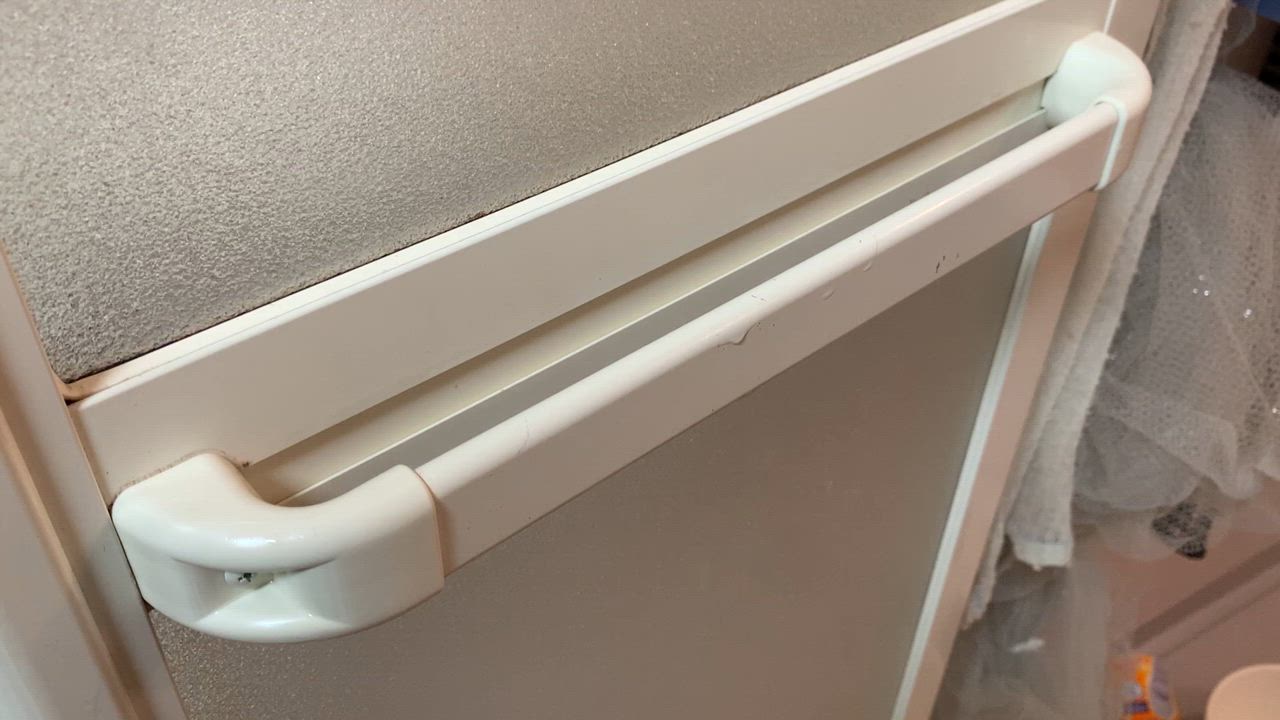 Panasonic 送料込み パナソニック バスルーム部品 2枚折り戸用