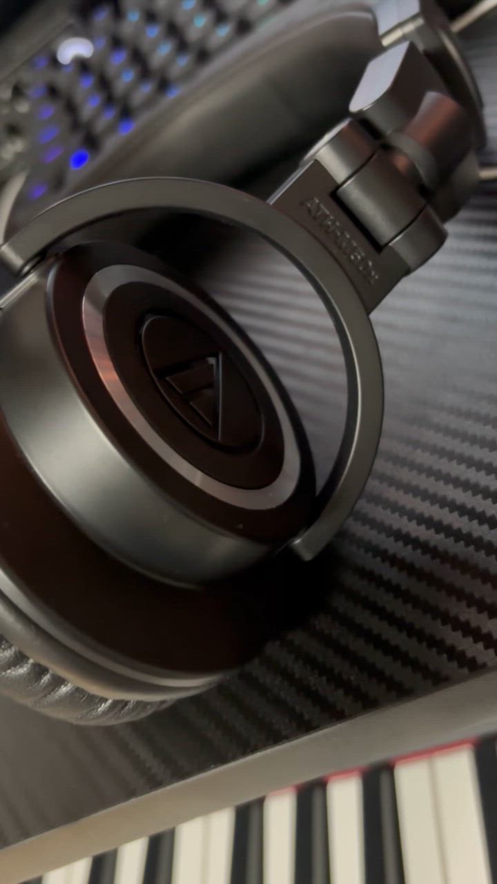 オーディオテクニカ audio-technica ATH-M50x ヘッドホン【配送 オーディオテクニカ audio-technica ATH-M50x ヘッドホン【配送