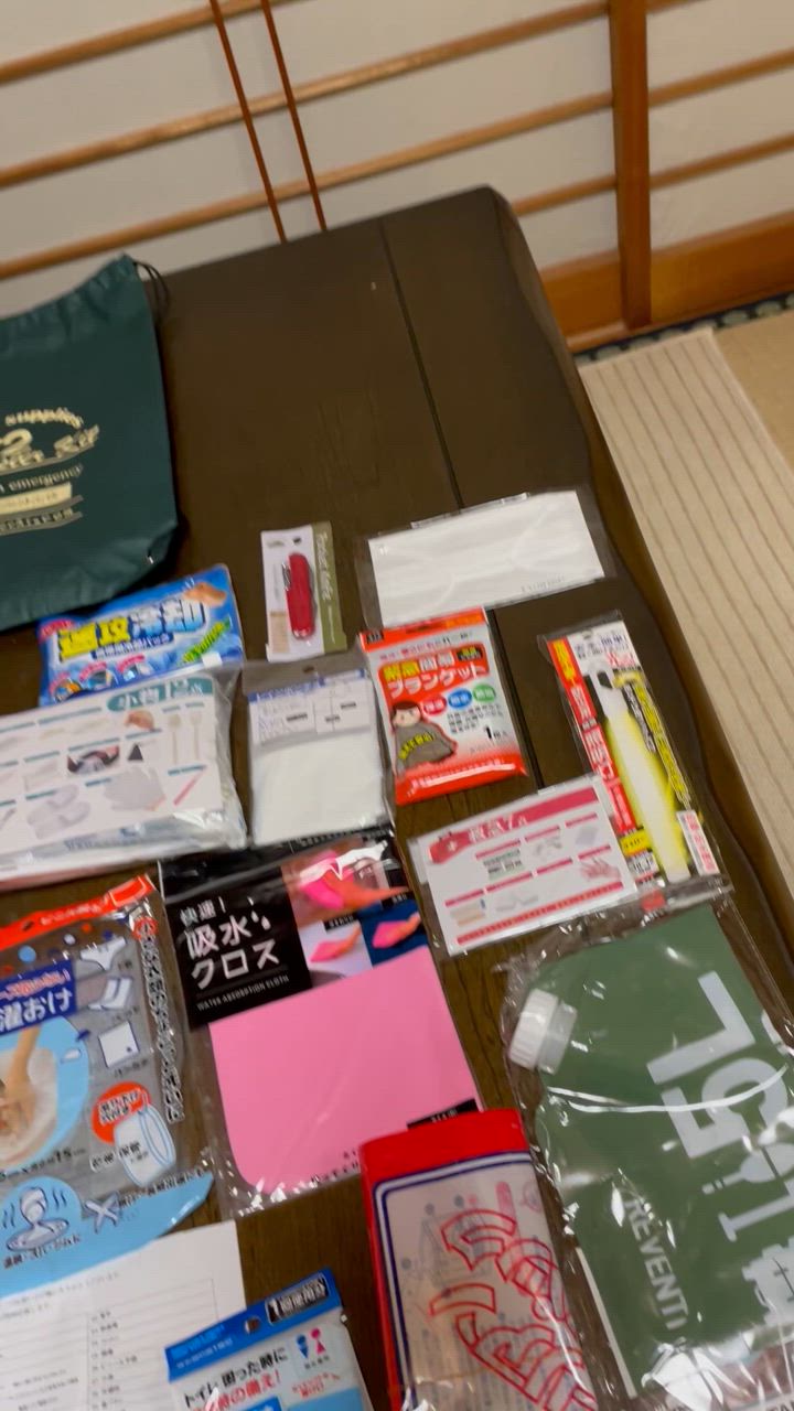 全体のレビュー動画のサムネイル | 3