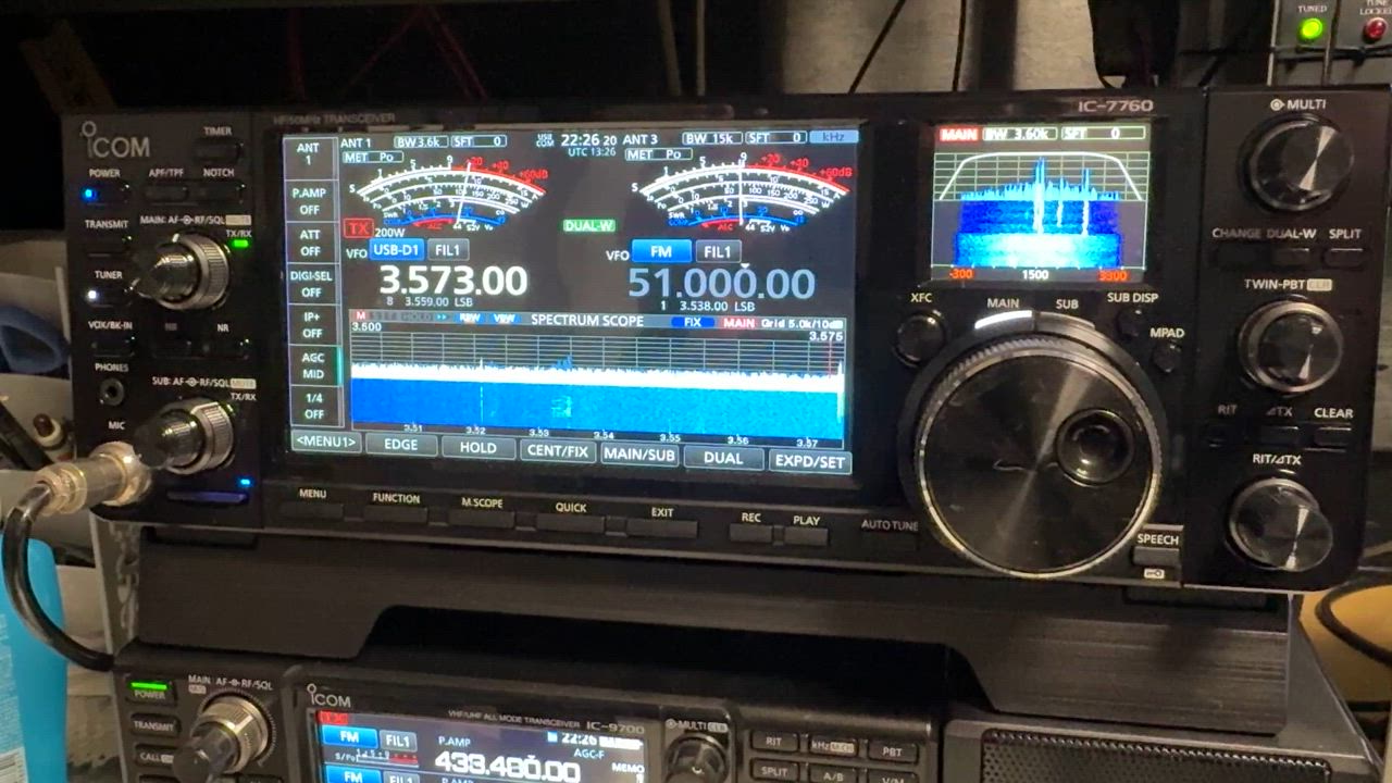 ICOM アイコム HF+50MHz〈SSB/CW/RTTY/PSK31-63/AM/FM〉200W