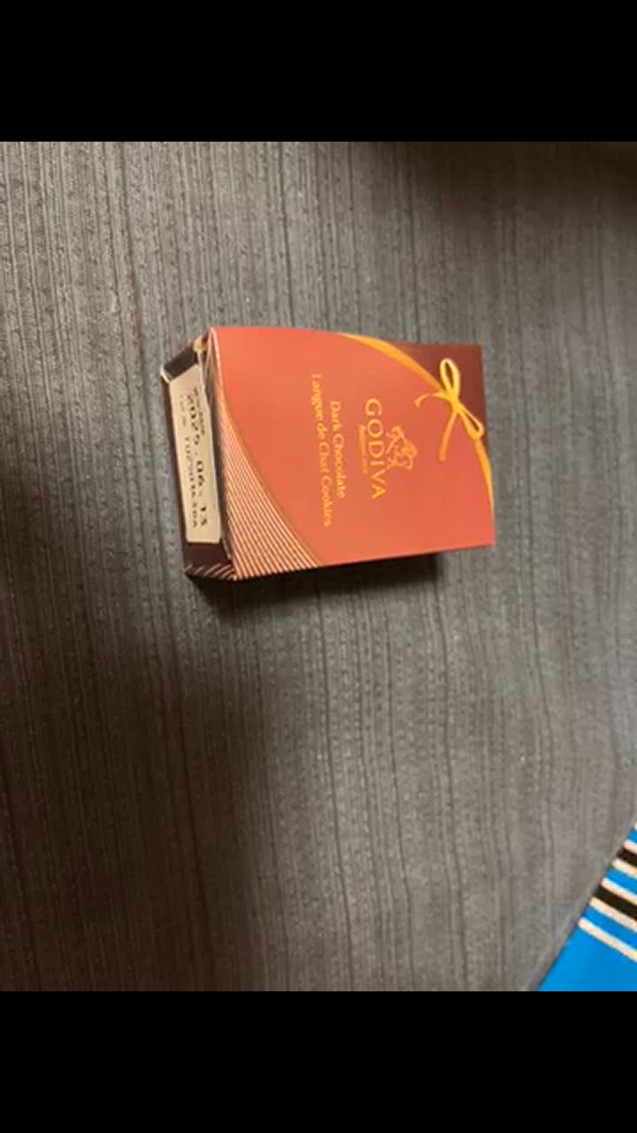 ラルク　GODIVA Amazon | ゴディバ (GODIVA) リボン付 G キューブ ダーク 5粒入