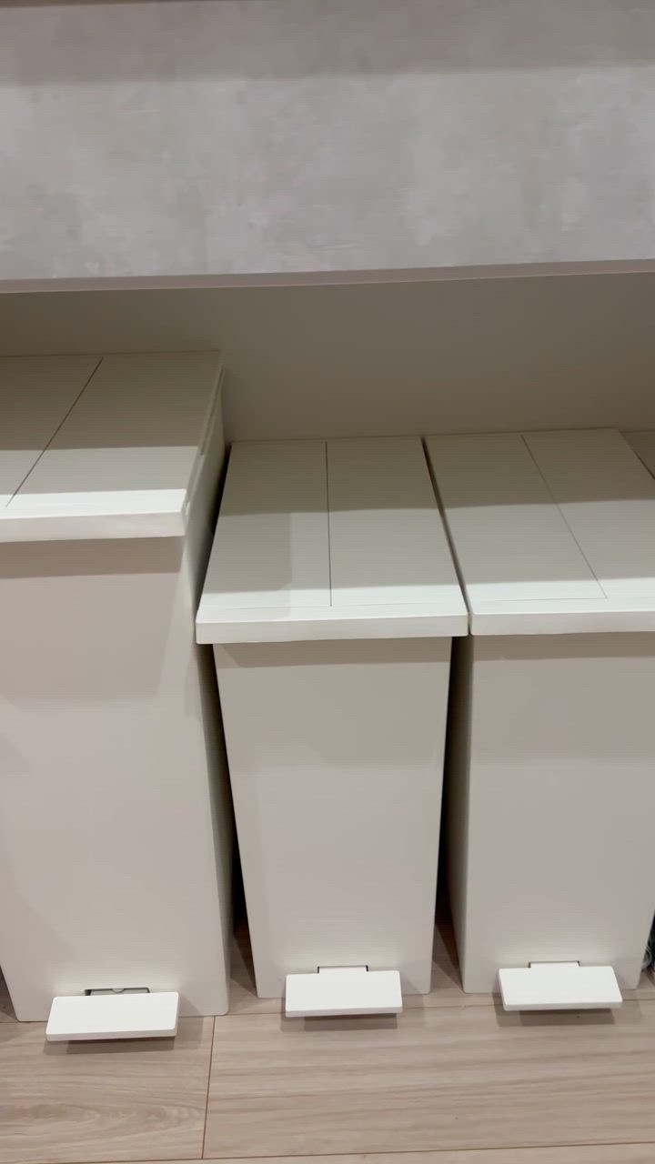 KEYUCA ゴミ箱 45L 両開き 蓋付き ペダル式 分別 キャスター付き