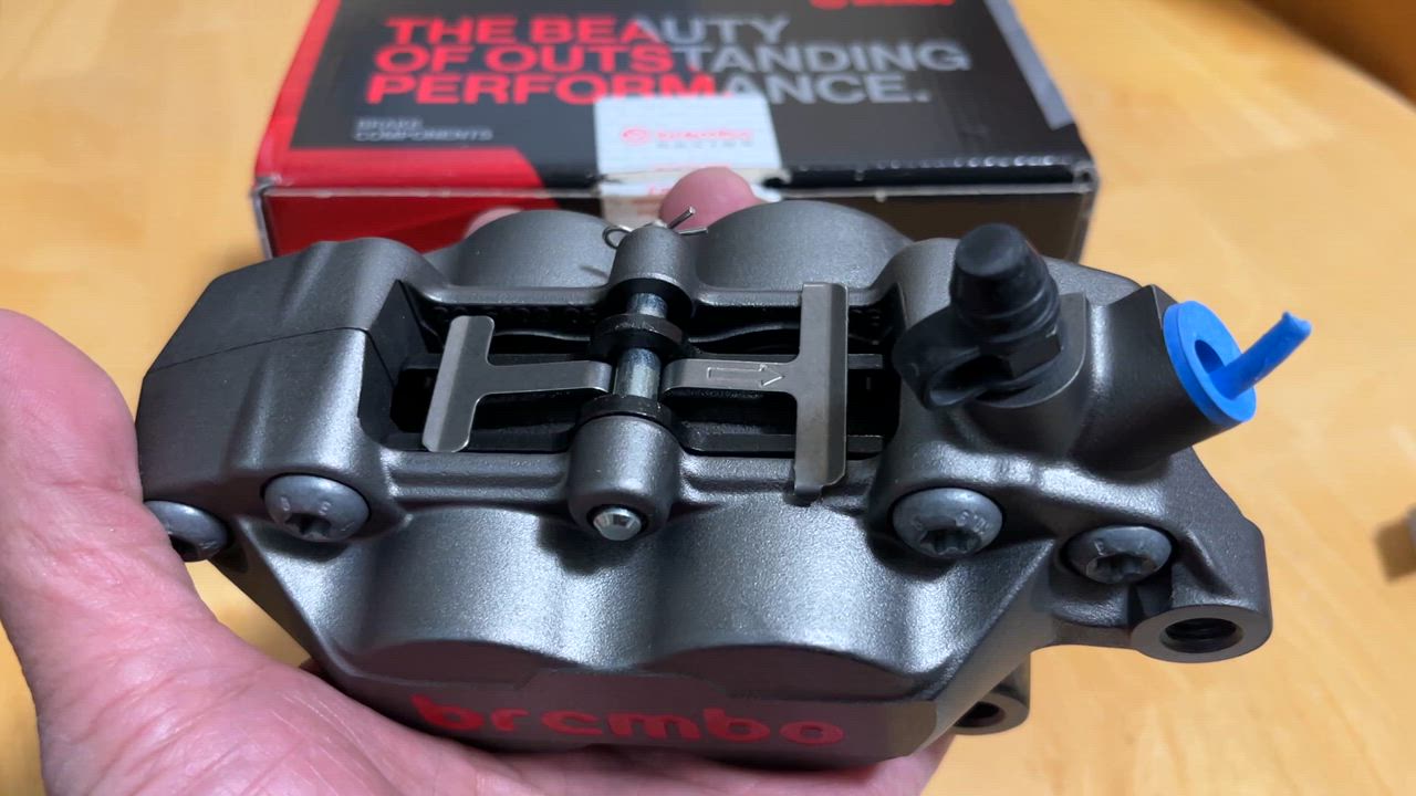 brembo ブレンボ 4ポット キャスティングキャリパー 40mm