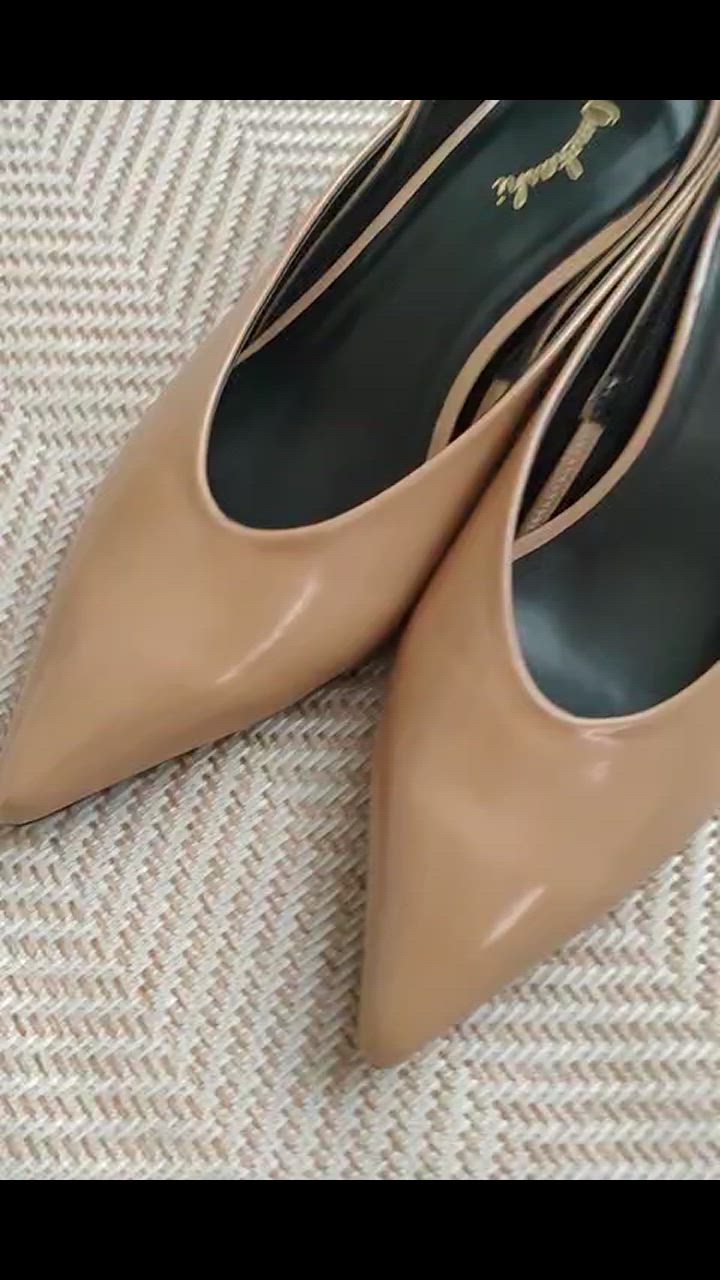 omekashi オメカシ　ポインテッドトゥミュール　36サイズ オケージョンスタイルにも活躍◎】ポインテッドトゥミュール