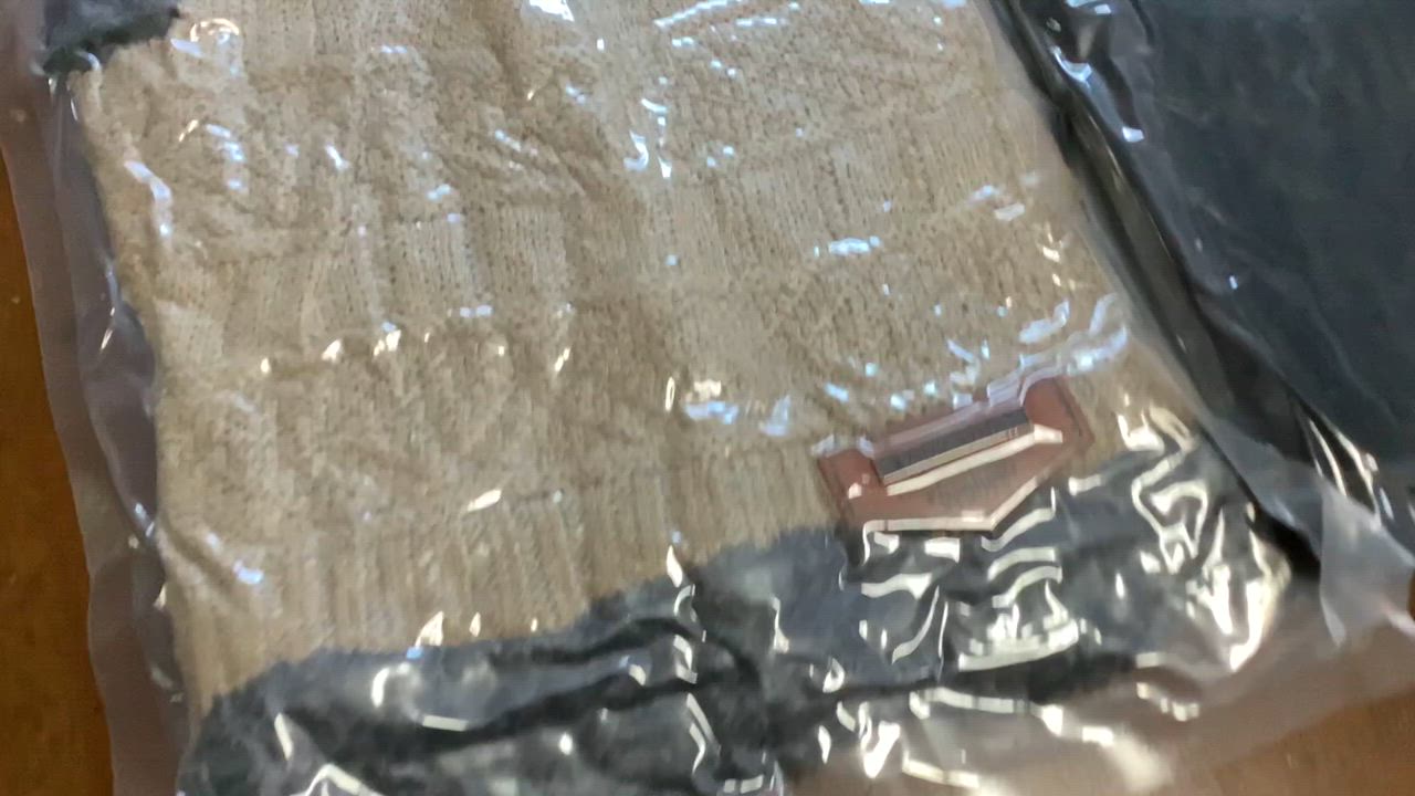 全体のレビュー動画のサムネイル | 1