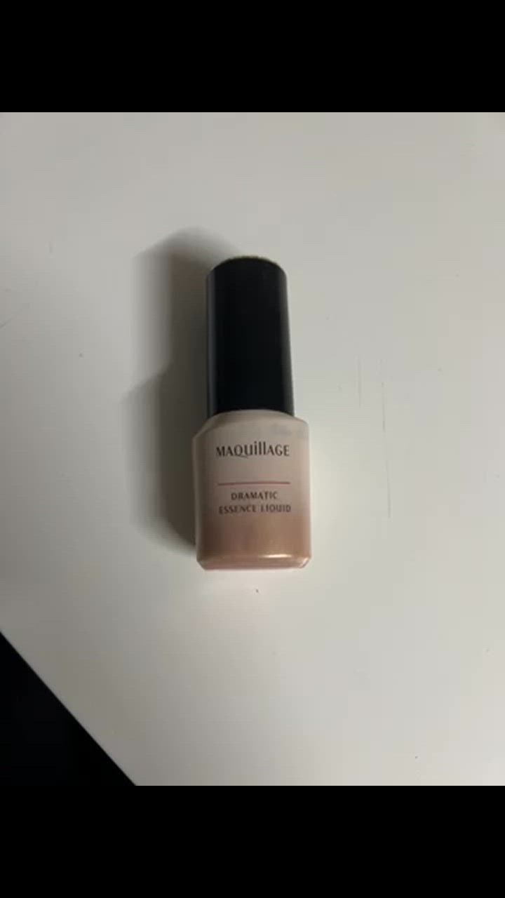 MAQuillAGE マキアージュ エッセンスリキッドEX オークル20 24ml