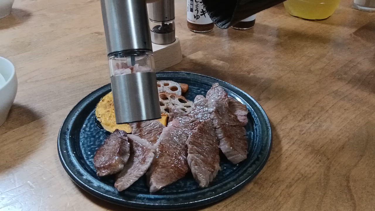 全体のレビュー動画のサムネイル | 2