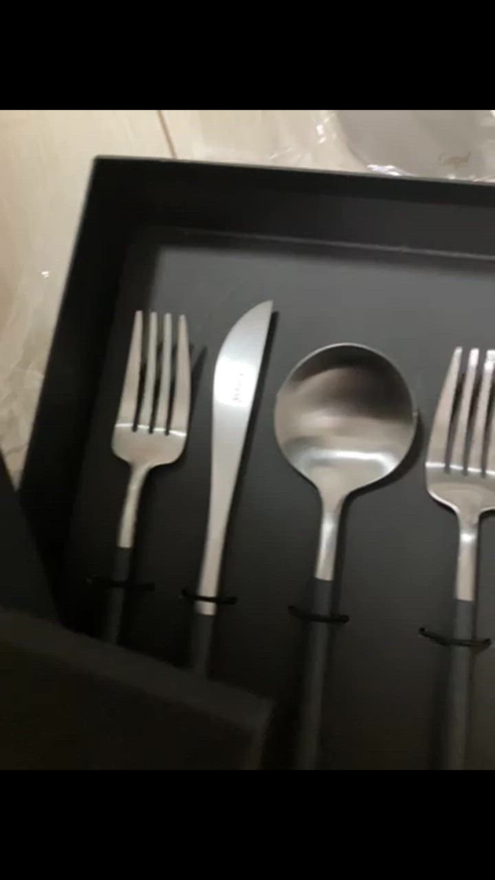 1件目のレビュー動画のサムネイル | 0