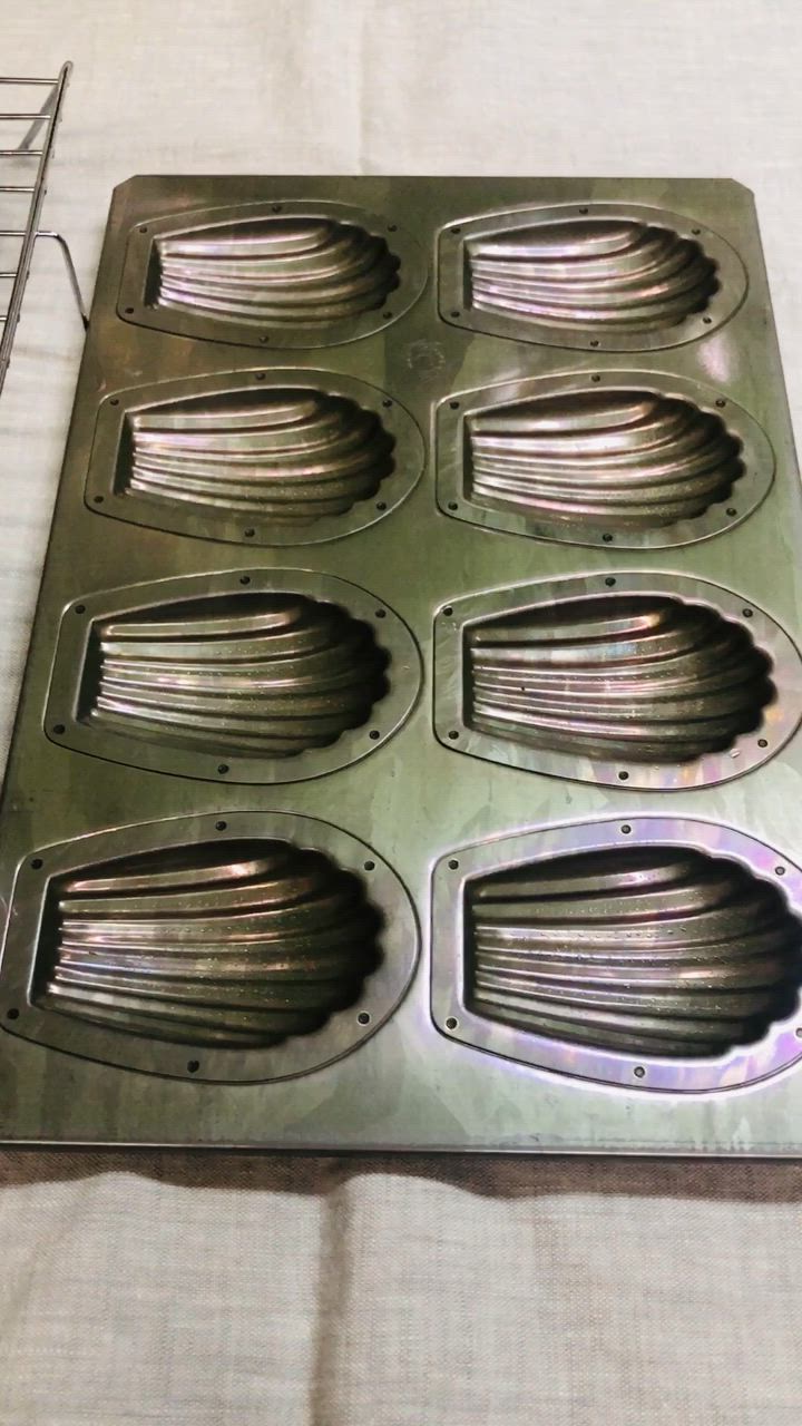 千代田金属 シリコン 加工 マドレーヌ型 貝 シェル 型 天板 8個