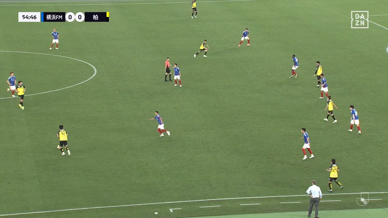 レイソルがサイドチェンジから鮮やかに先制！仕上げたのは"ロドリゲスサッカーの申し子"小泉佳穂！【第14節】横浜FM vs 柏