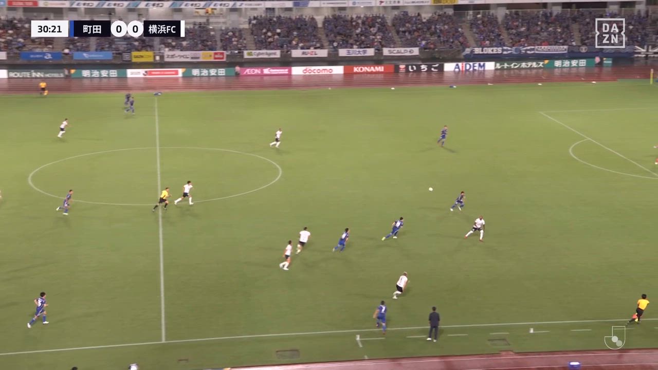 至近距離からのシュートを町田・谷晃生が身体を張って止めた！【第29節】町田 vs 横浜FC