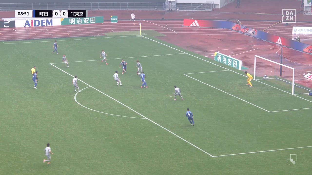 町田・オ セフンのシュートは惜しくもキーパーに阻まれてしまう！【第36節】町田 vs FC東京