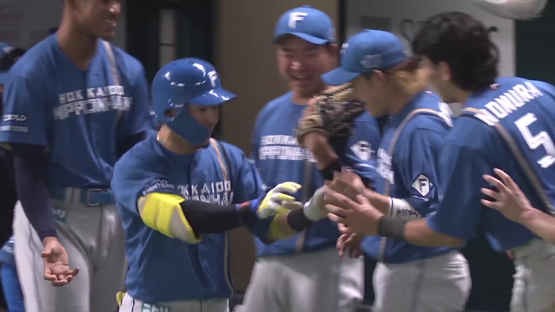 【10回表】均衡を破る一振り!! ファイターズ・水野逹稀 ライトスタンドへのHRで勝ち越し!! 2025年4月29日 福岡ソフトバンクホークス 対 北海道日本ハムファイターズ