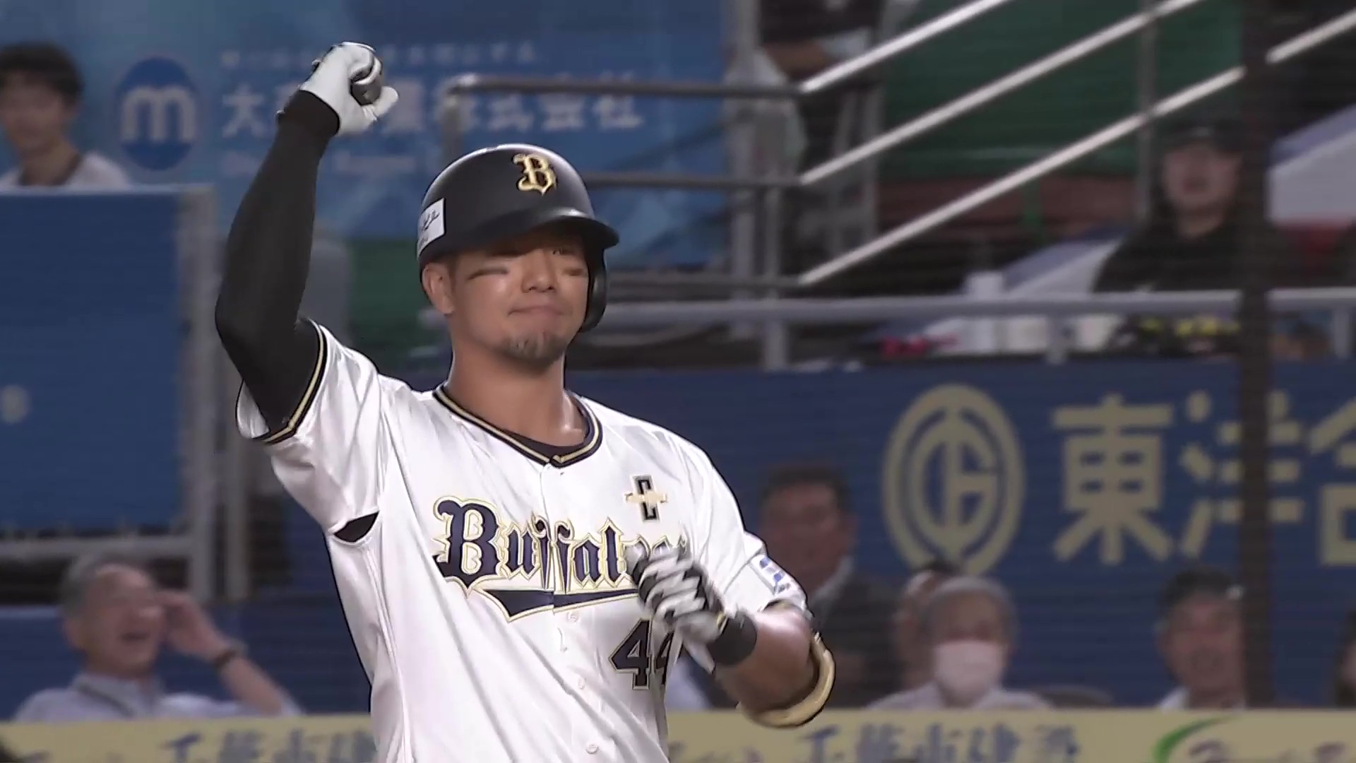 【10回表】延長戦で大きな一打!! バファローズ・頓宮裕真 ライトへの勝ち越し犠牲フライ!! 2025年7月18日 千葉ロッテマリーンズ 対 オリックス・バファローズ