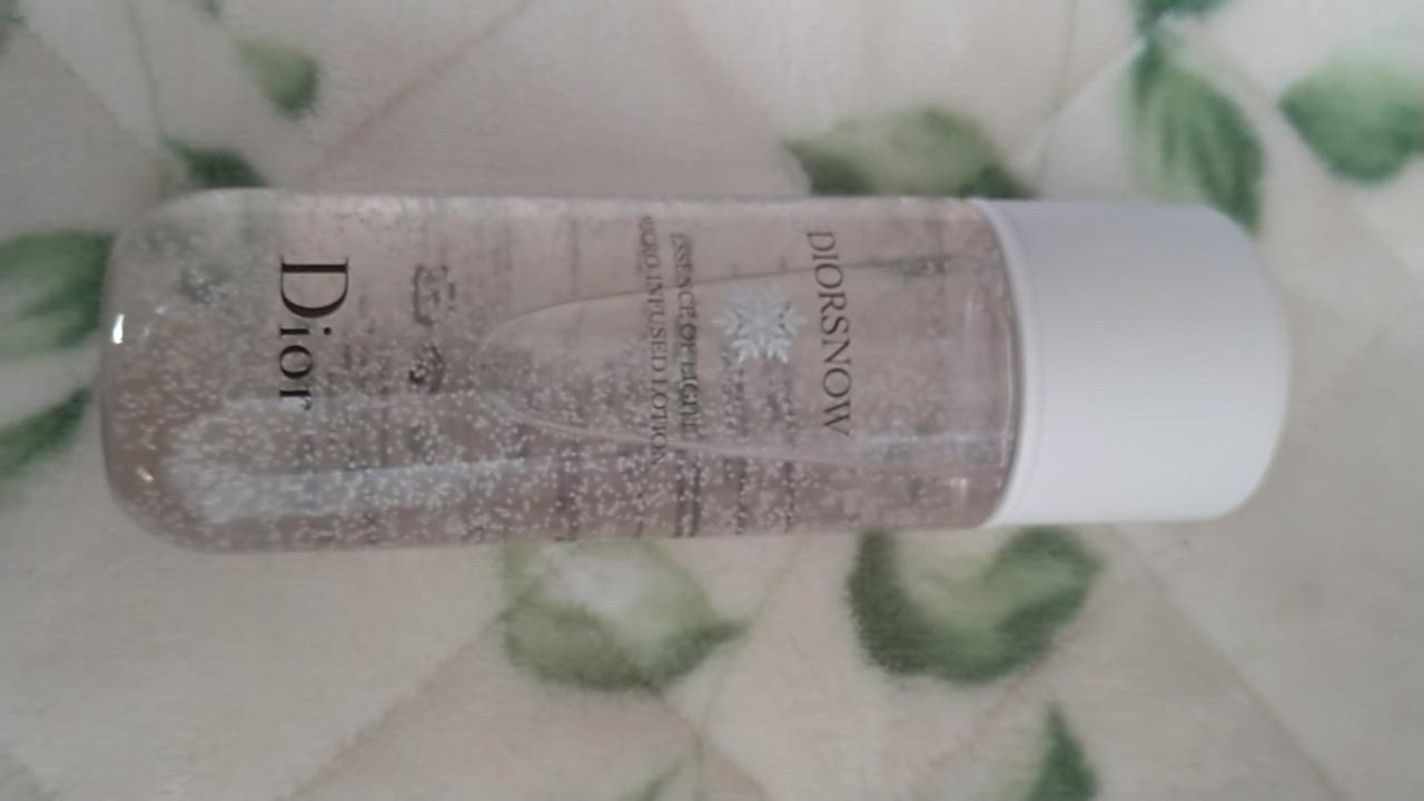 DIORSNOW ディオール スノー エッセンス オブ ライト マイクロ
