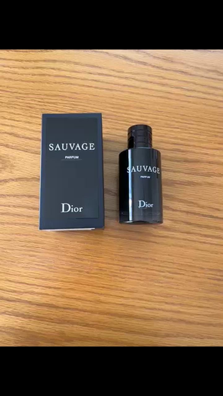 Christian Dior クリスチャンディオール ソヴァージュ Christian Dior クリスチャンディオール ソヴァージュ