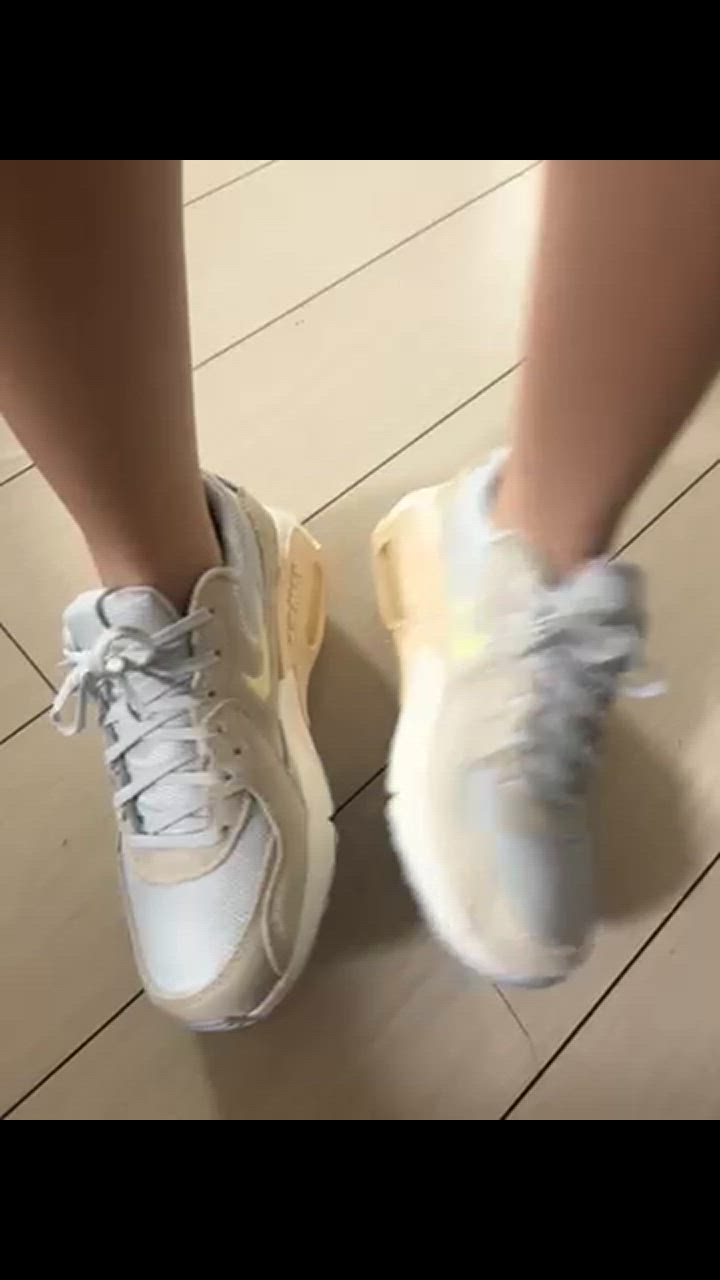 NIKE ナイキ（NIKE）（レディース）スニーカー スポーツシューズ