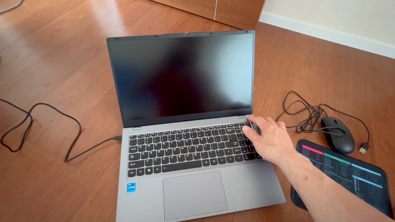 全体のレビュー動画のサムネイル | 1