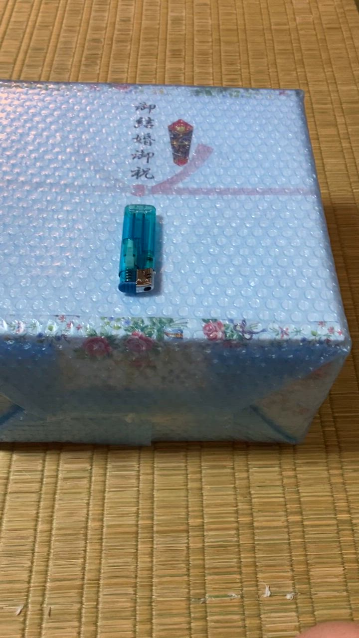 発送は平日です様★専用 こんにちは、日立建機日本です。 天気の良い日に、工場のヤード