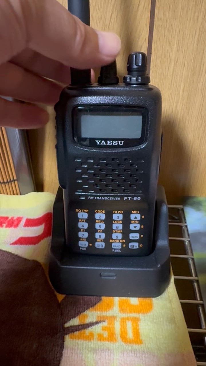FT-60(FT60) & FBA-25A バッテリーケース付き YAESU 八重洲無線