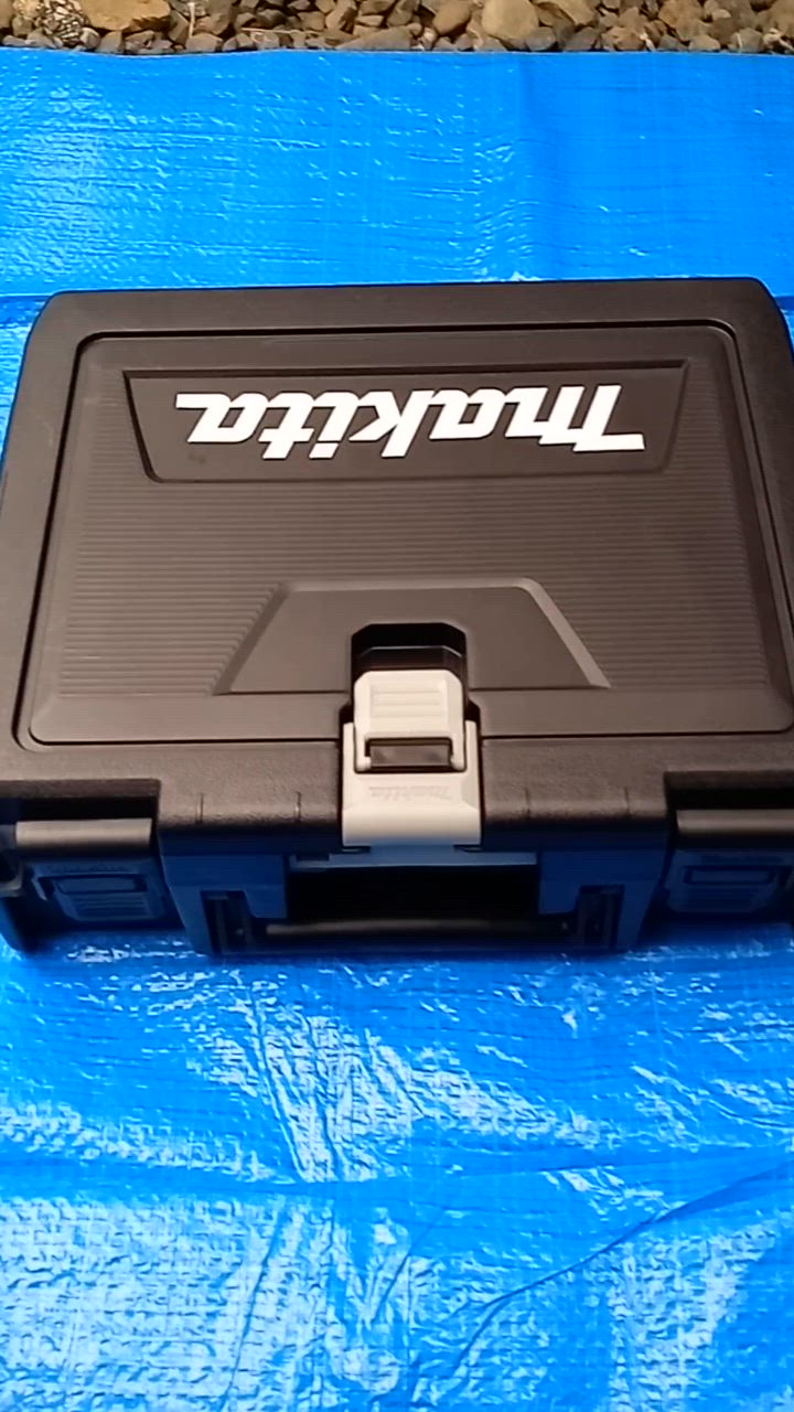 Makita - バイト戦士！ 18V TD170D  本体、充電器、ケース Amazon.co.jp: マキタ 純正プラスチックケース (充電式