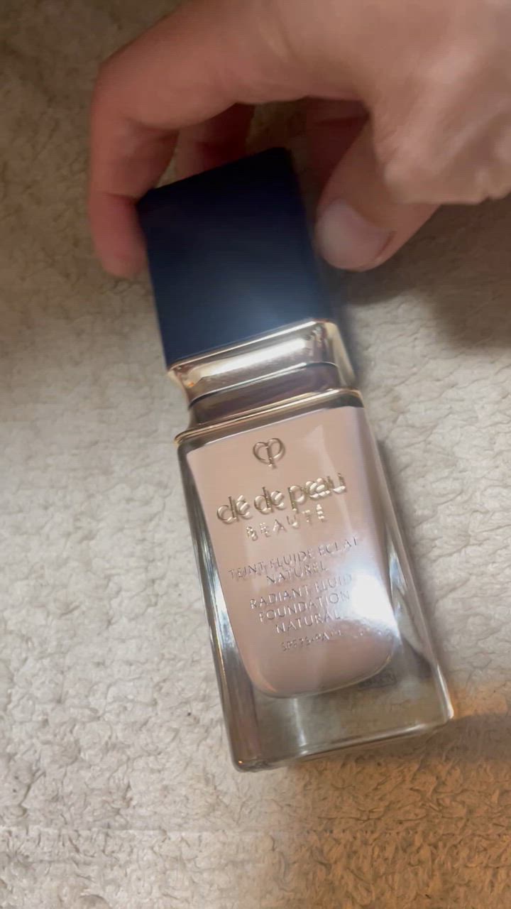 クレ・ド・ポー ボーテ タンフリュイドエクラナチュレルファンデーション 35ml クレ・ド・ポー ボーテ / タンフリュイドエクラ ナチュレルの