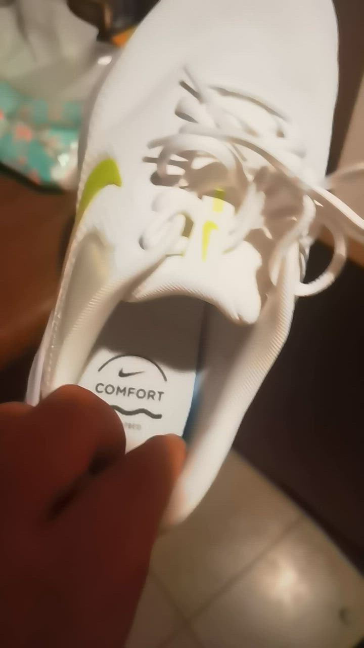 NIKE ナイキ（NIKE）（レディース）スポーツ シューズ