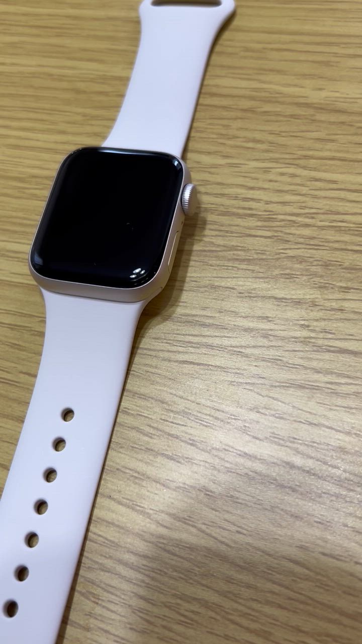 Apple 【新品未開封】 Watch SE 第2世代 GPSモデル 40mm MXEF3J