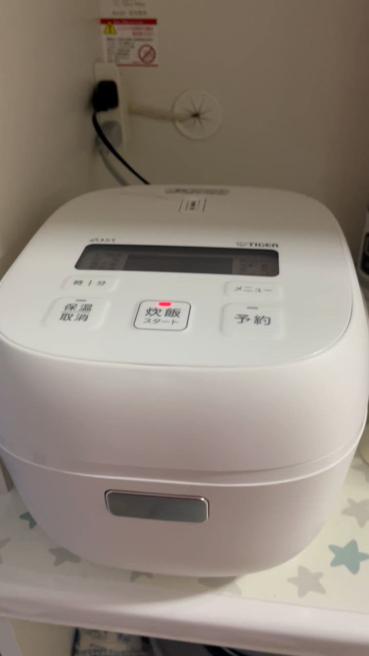 美品　タイガー　炊飯器　JBS-A型　WHITE タイガー TIGER マイコンジャー炊飯器 炊きたて 3合炊き マット