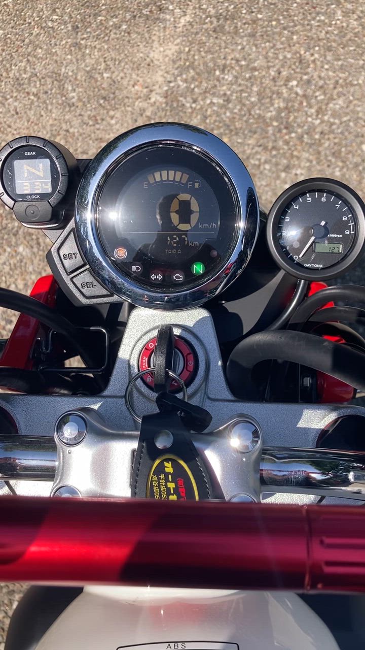 本日のみ価格　デイトナ　モンキー　タコメーター　電気式 DAYTONA（バイク用品） VELONA（ヴェローナ）タコメーター