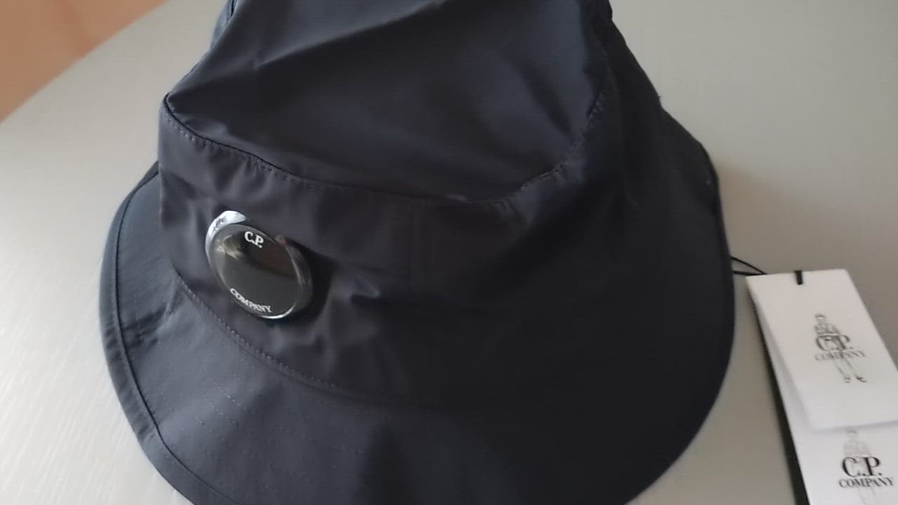 C.P. COMPANY バケットハット レッド UNI imgrc0104835703.jpg